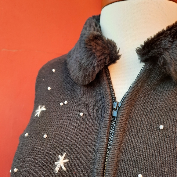 Vintage 90's Christmas Sweater Cardinals Bird Faux Fur Collar Cardigan Small - Picture 12 of 12